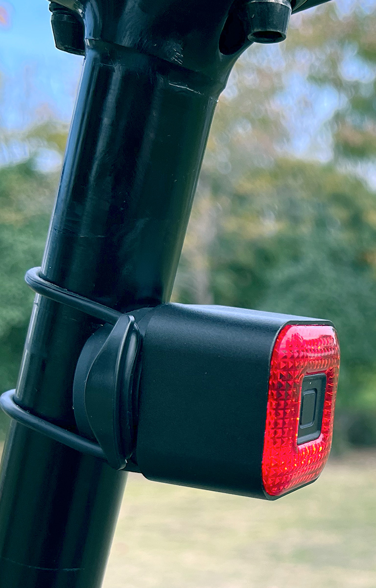 铝合金外壳，高效散热